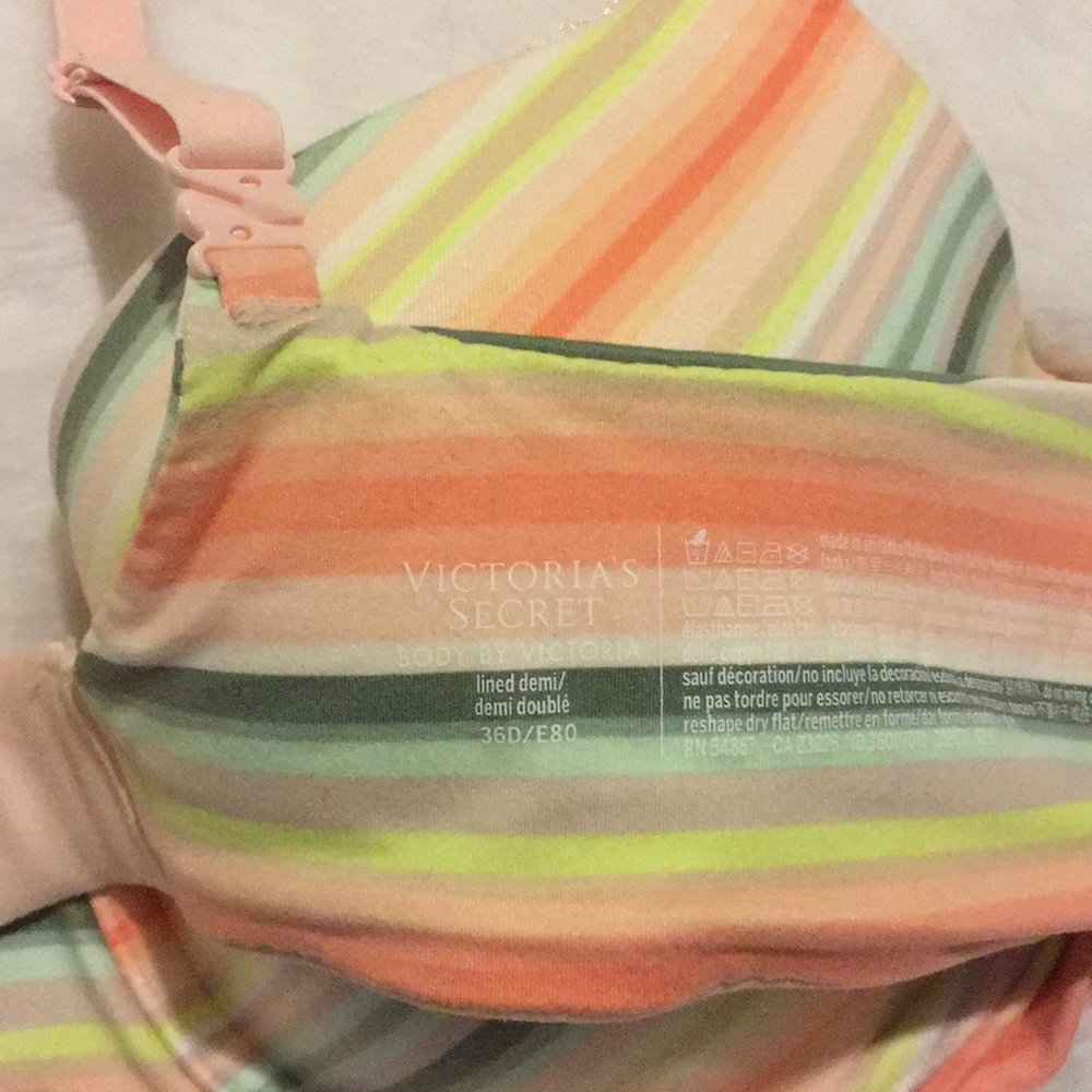 Victoria Secret Body By Victoria lined demi 36D